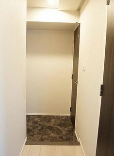 Alpha Prime日本橋EASTの玄関