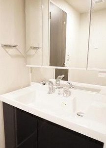 Alpha Prime日本橋EASTの洗面所