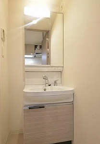 プレサンス堺筋本町センティスの独立洗面台