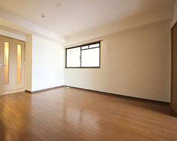 ロイヤルヒルⅠの居間・リビング