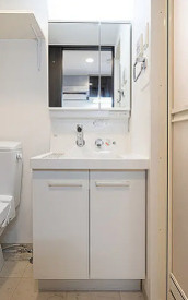 アーデンタワー本町イーストの独立洗面台