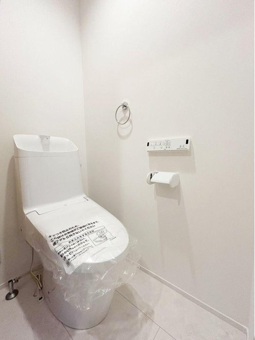 東大和市向原のトイレ|快適な温水洗浄機能付きトイレ。いつも使うトイレだからこそ、こだわりたいポイントです。