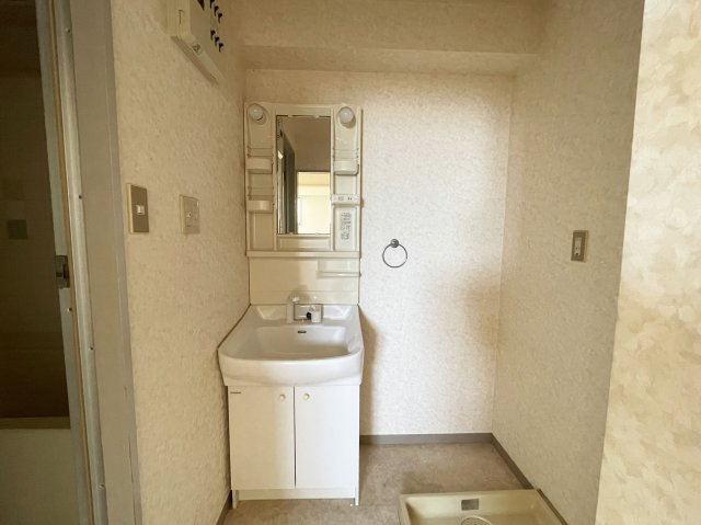 ジョンブルハウスの独立洗面台