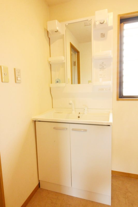 リーラ・コートの洗面所