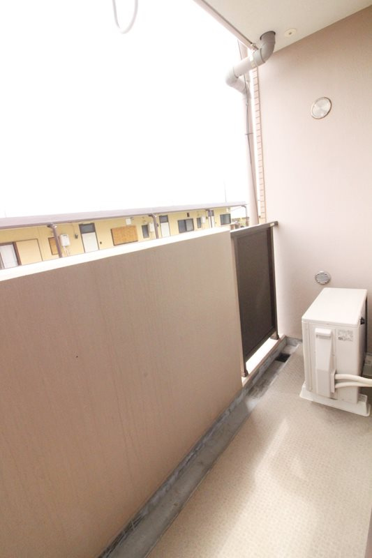 リーラ・コートのバルコニー