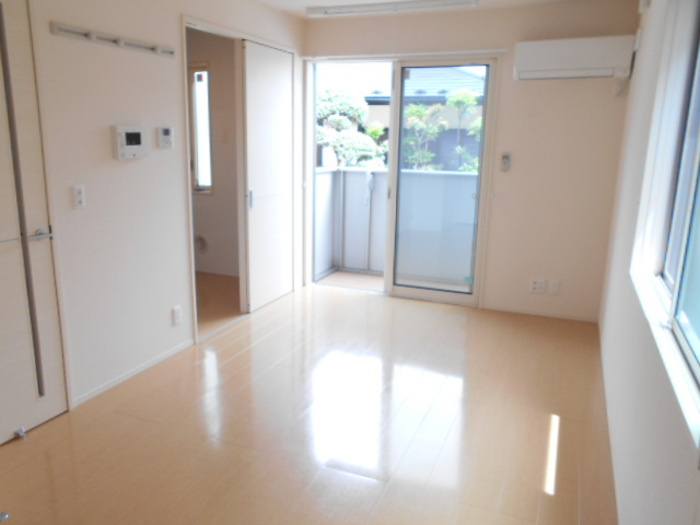 練馬区関町南１丁目のアパートの居間・リビング