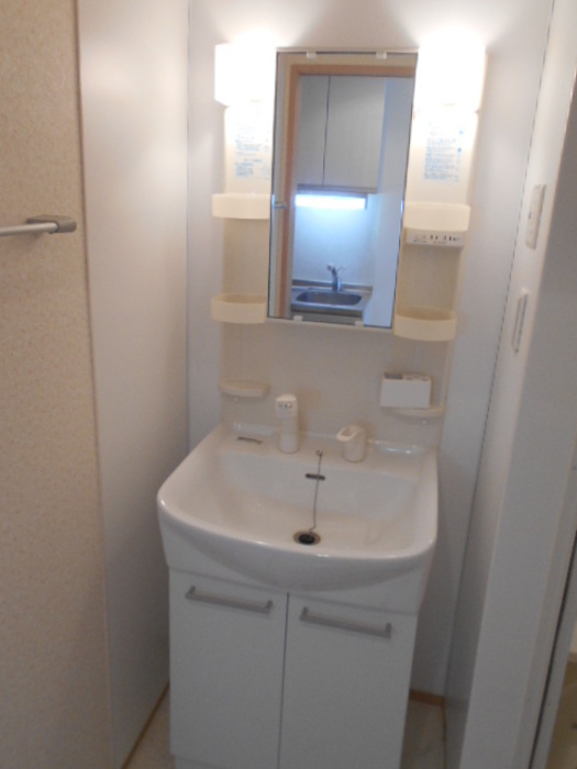 ジーヴォ・KSの洗面所