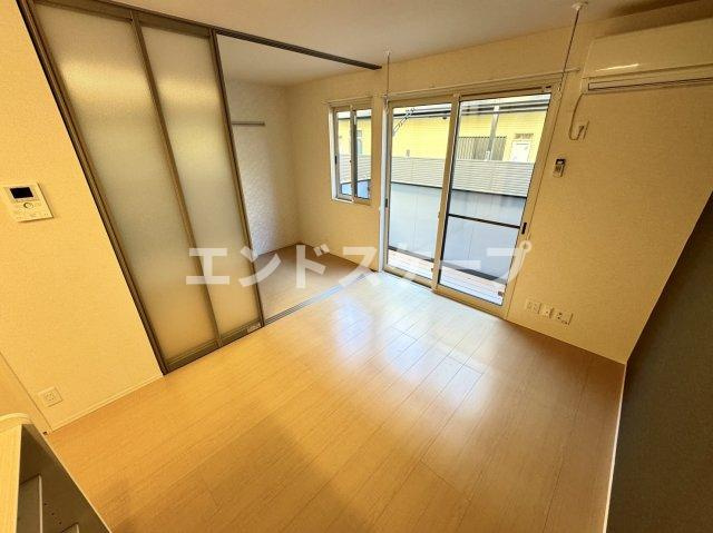 セプトガーデン大渡町の居間・リビング|高崎、前橋エリアのお部屋探しはエンドスケープまで！お客様の理想お聞かせ下さい♪