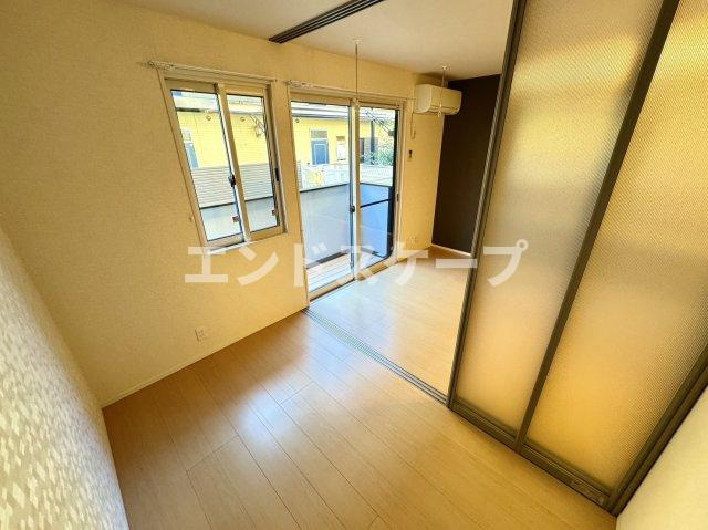 セプトガーデン大渡町の居間・リビング|高崎、前橋エリアのお部屋探しはエンドスケープまで！お客様の理想お聞かせ下さい♪