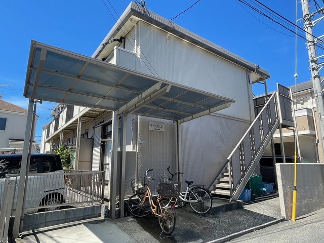 パインクレストのエントランス