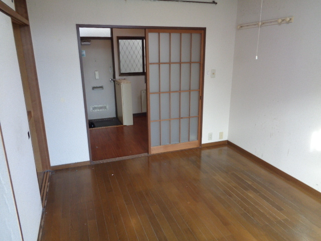 パインクレストの洋室