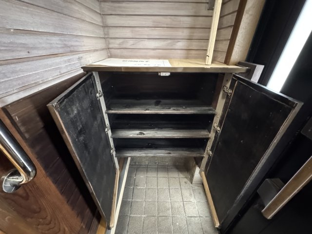 若竹町１丁目貸家の収納