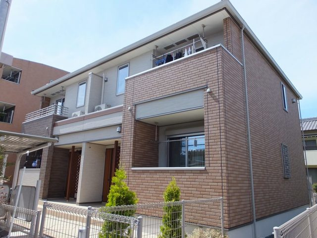 アミティ プレセアⅢの外観