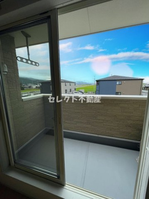 【バルコニー】 | エステートⅢ | 【エステートⅢ】陽当たり良好なバルコニーです