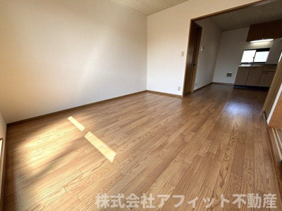 【居間・リビング】 | コスモハイツ | LDK13帖