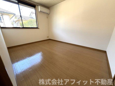 【寝室】 | コスモハイツ | 北側の洋室6帖