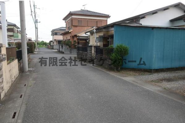 熊谷市小曽根　売地の前面道路含む現地写真