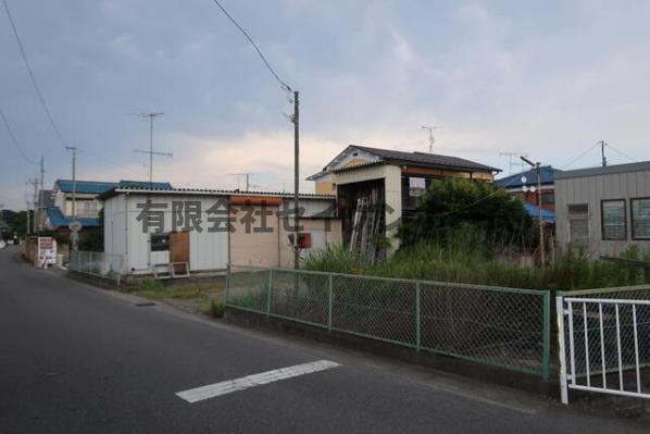 熊谷市柿沼　売地の前面道路含む現地写真