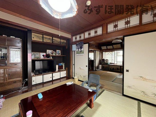 村山市大字河島甲91-18の居間・リビング