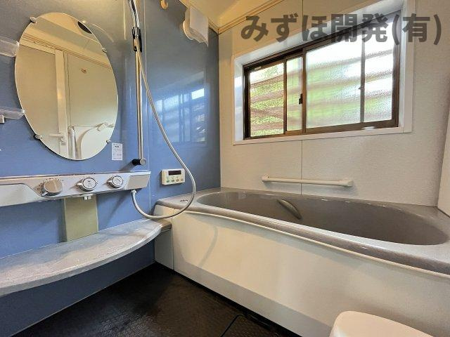 村山市大字河島甲91-18の浴室