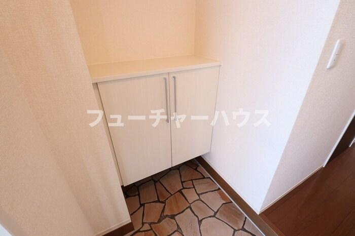 リヴェールＡＯＫＩの玄関