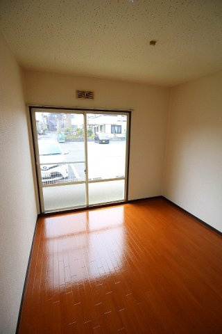 【居間・リビング】 | ジュネスカスヤB