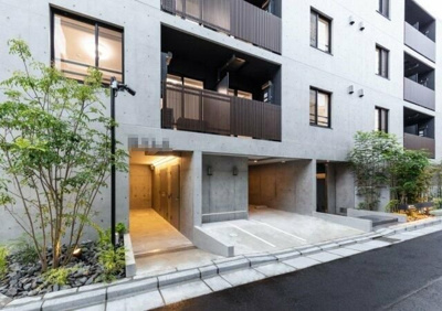 【エントランス】 | SYFORME MONZENｰNAKACHO | 清潔なエントランスです