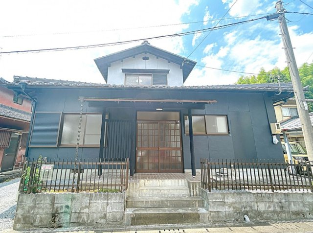 リフォーム中古戸建　大垣市青墓町3丁目　昭和58年築の玄関