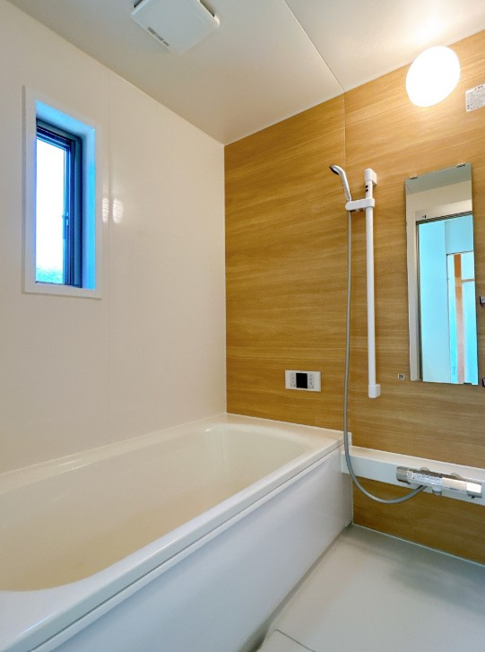 リフォーム中古戸建　大垣市青墓町3丁目　昭和58年築の浴室