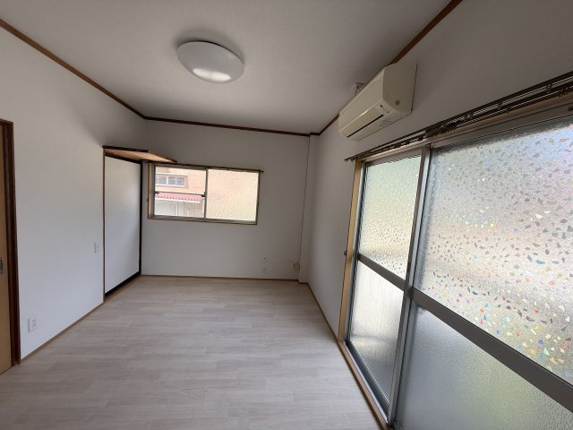 戸建　高山市新宮町　580万の洋室