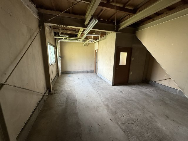 戸建　高山市新宮町　580万の駐車場