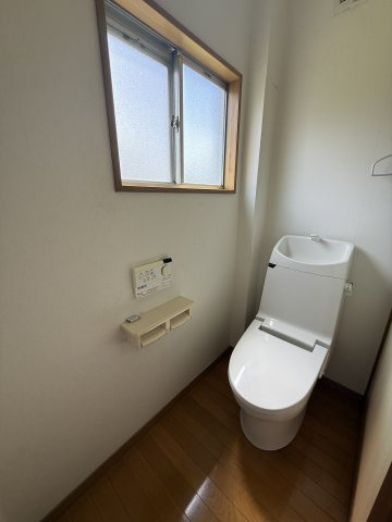 戸建　高山市新宮町　580万のトイレ