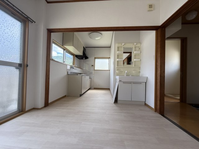 戸建　高山市新宮町　580万の居間・リビング