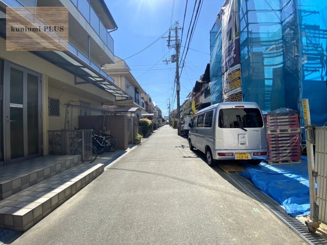 尼崎市瓦宮2丁目の前面道路含む現地写真