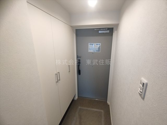 【玄関】 | シーズンスイート志木の杜 | 収納もある玄関です