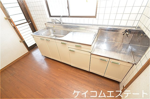 長屋　八幡西区金剛三丁目のキッチン|現地撮影