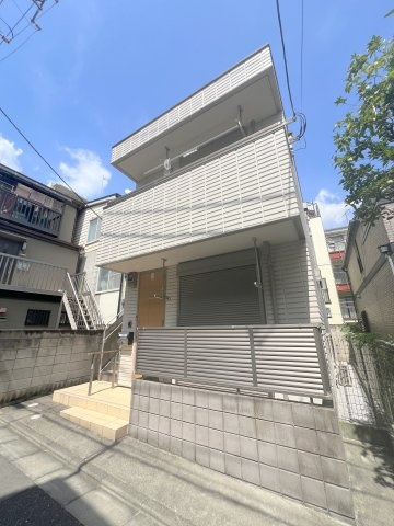 ステベリゼームス坂の外観