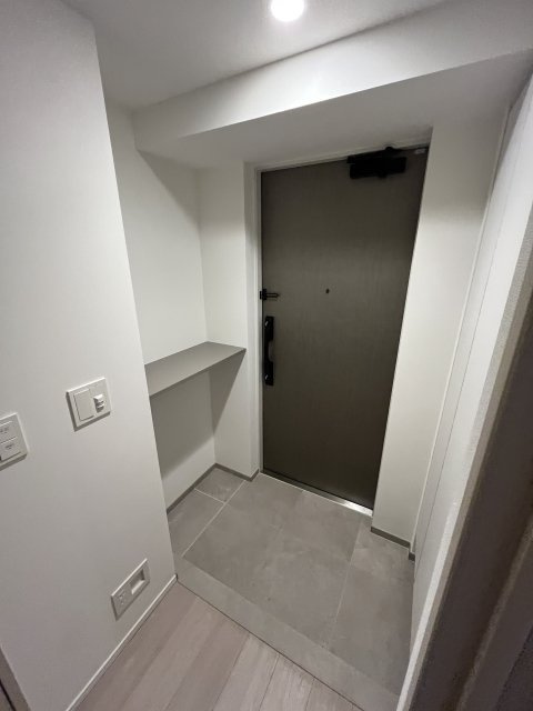 サンウッドフラッツ新宿四谷三丁目の玄関