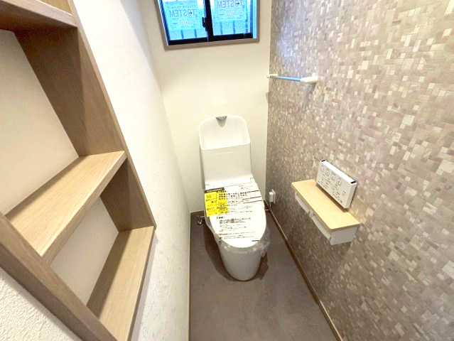 下伊敷3丁目　新築戸建てのトイレ
