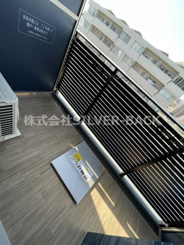 プレサンス南堀江のバルコニー