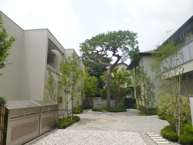 ＡｂｅｎｅｗＳのエントランス|★耐震性、耐火性に優れた旭化成へーベルメゾン★