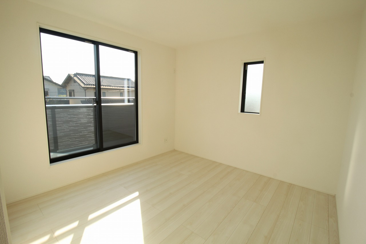 香南市野市町西野　新築戸建　1棟　【内覧可能】の洋室|2Ｆ　南西の部屋　6.62帖