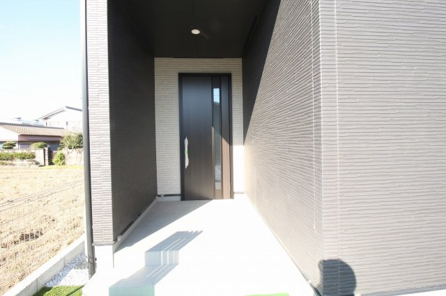 香南市野市町西野　新築戸建　1棟　【内覧可能】の玄関|モニター付きインタ－ホン
