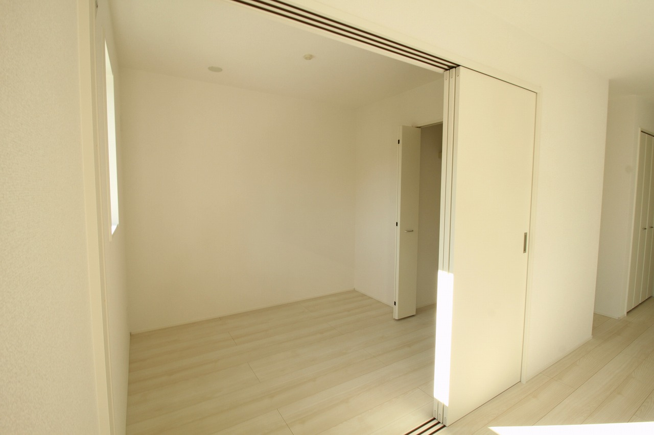 香南市野市町西野　新築戸建　1棟　【内覧可能】の洋室|1Ｆ　3.75帖