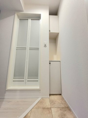 【玄関】 | ロッソ・カンパーナ | 収納もある玄関です