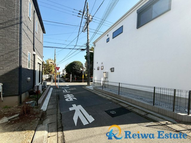 新築戸建　高座郡寒川町一之宮3丁目の前面道路含む現地写真