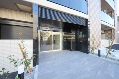 【エントランス】 | ラフィスタ横浜黄金町