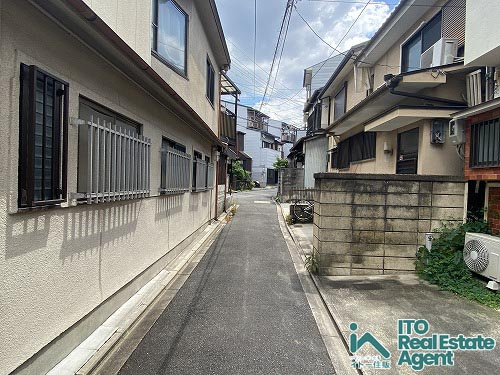 粟田口鳥居町 中古戸建の前面道路含む現地写真