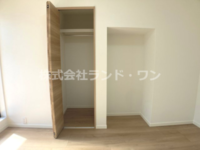 【収納】 | 所沢市若狭3丁目 | 約6帖の洋室にある収納