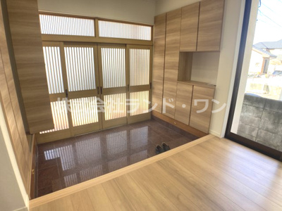 【玄関】 | 所沢市若狭3丁目 | 広々とした玄関